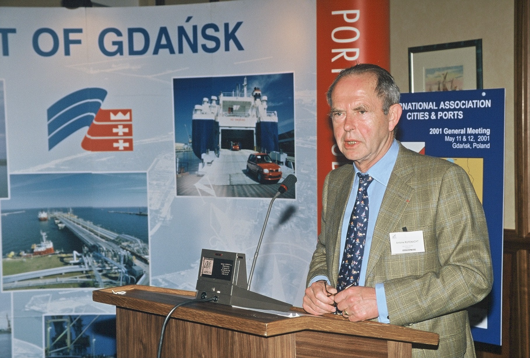 Antoire-Rufenacht-a-Gdansk-conference-AIVP-2002