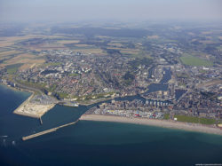 vue aérienne du port de Dieppe