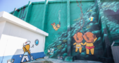 Arte urbano en Le Port (La Reunión), también en las viviendas sociales y las naves portuarias