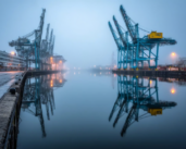 Movimientos sociales alteran los puertos europeos