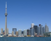 Para mejorar la seguridad en el agua, el Puerto de Toronto prohíbe las motos acuáticas
