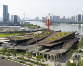 Un ancien chantier naval chinois transformé en espace public en pierre volcanique